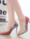 Zapatos de punta aguda y tacón alto en combinación de color
