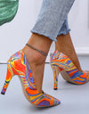 Zapatos de tacón alto de satén con estampado abstracto